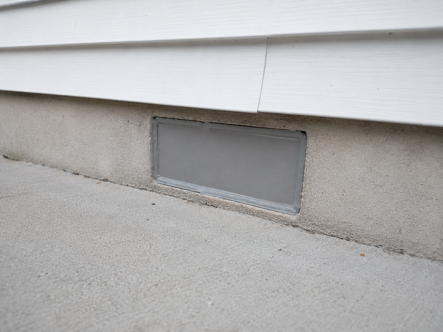 Sealed structural opening designed to reduce rodent access